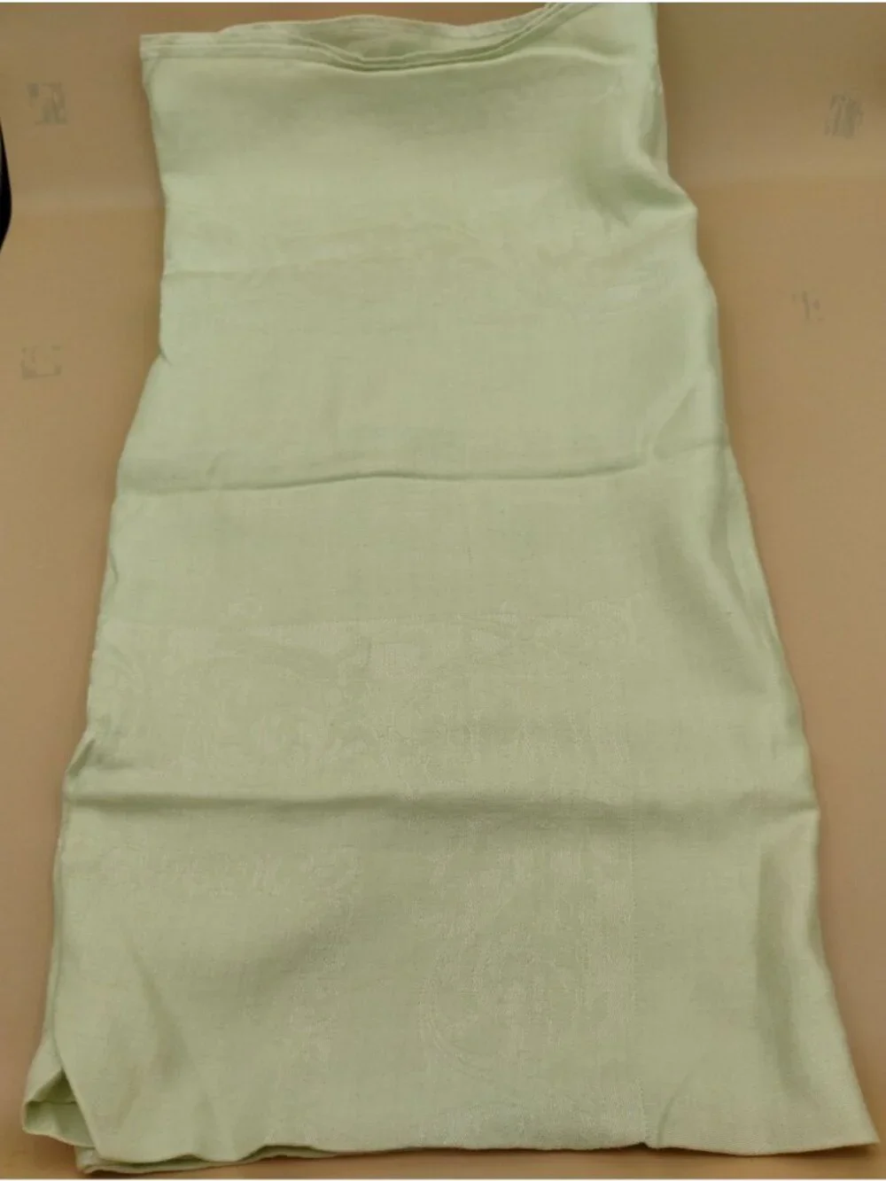 Vtg Pale Green Damask Tablecloth Ornate Floral Pattern 53